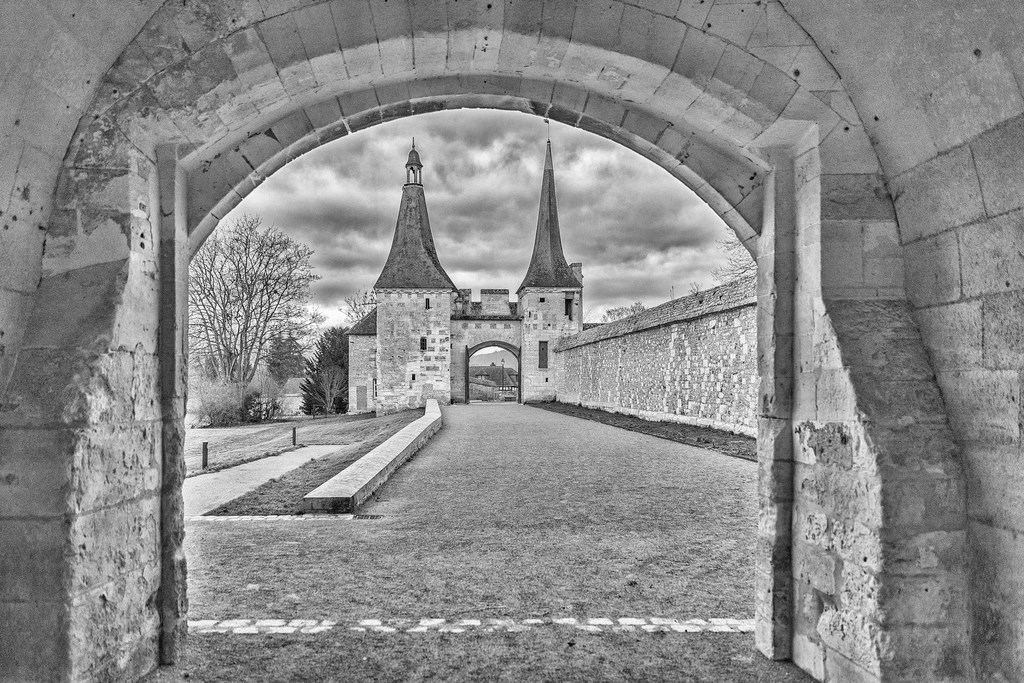 Abbaye Notre-Dame du Bec (Le Bec-Hellouin 27 - Eure) noir et blanc