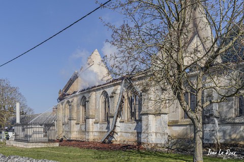 Incendie de l'Eglise de Romilly-la-Puthenaye (27) - 17/04/2021 - Ivan Le Roux Photographe - Eure - Normandie - pompier